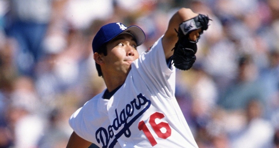 Hideo Nomo pitching