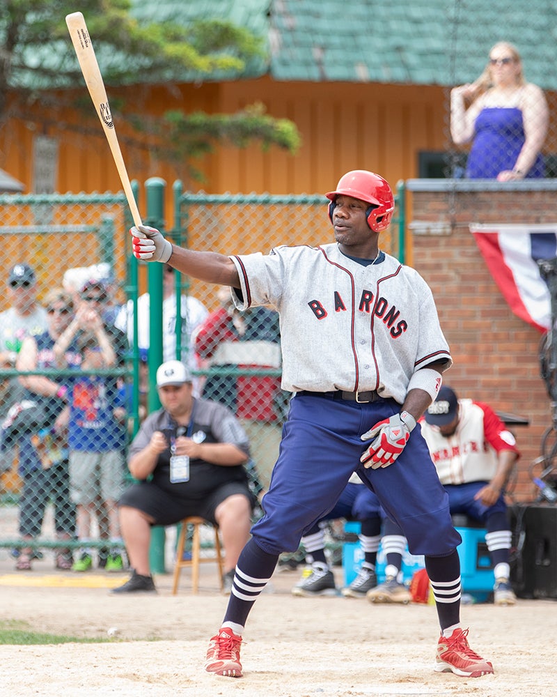 Ryan Howard in his left-handed batting stance