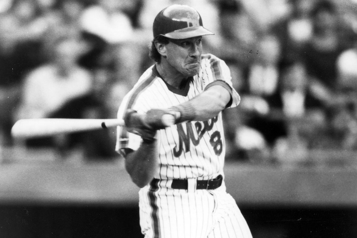 Gary Carter in his right-handed swing