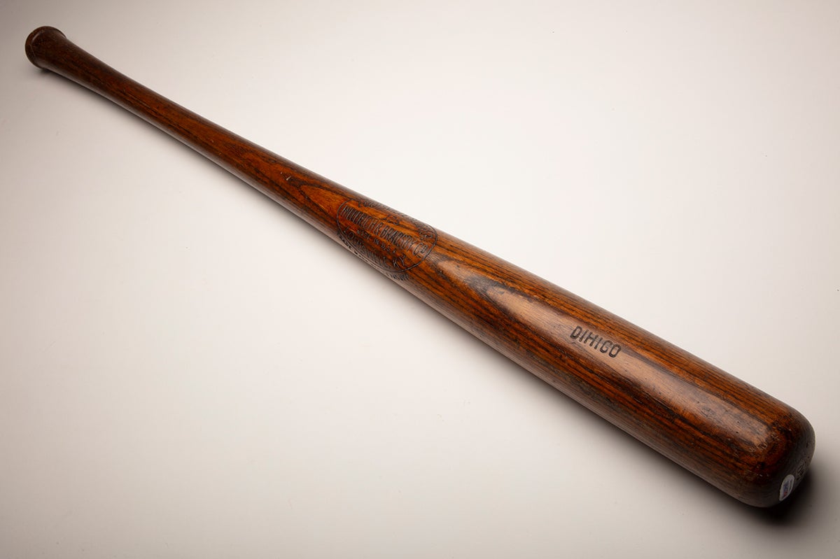 Martín Dihigo's bat