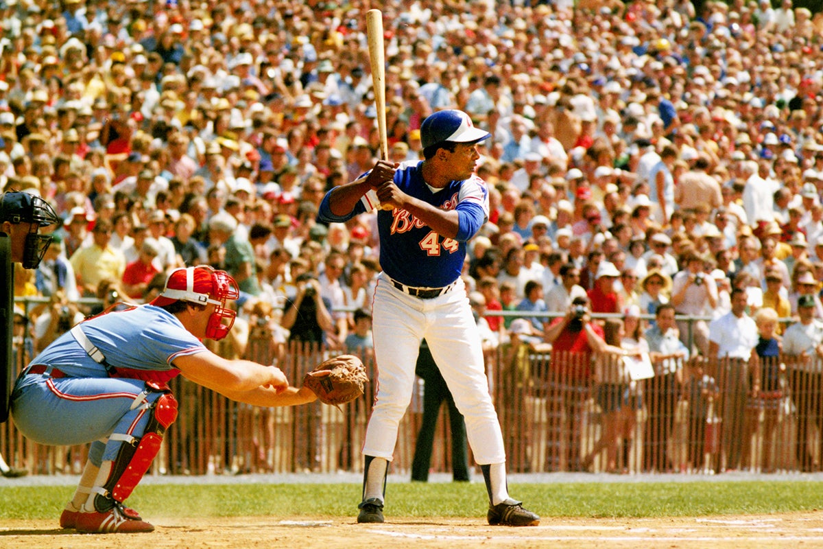 Hank Aaron bats during the 1974 Hall of Fame Game