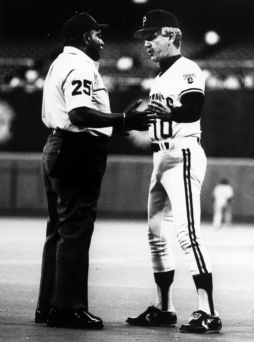 Jim Leyland in discussion with umpire