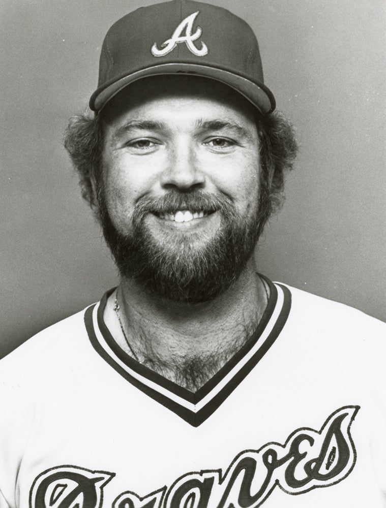 Head and shoulders portrait of Ken Oberkfell in Braves uniform