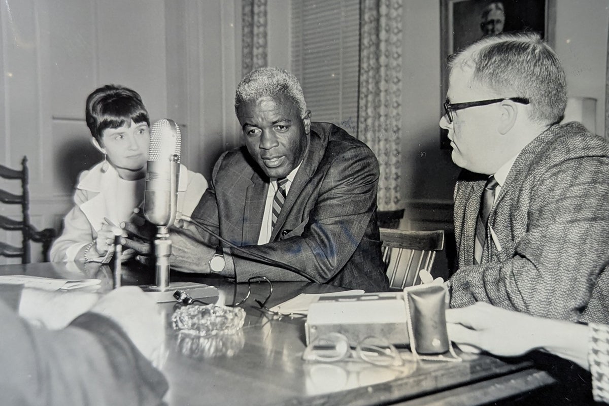 Jackie Robinson speaks to Hartwick College students