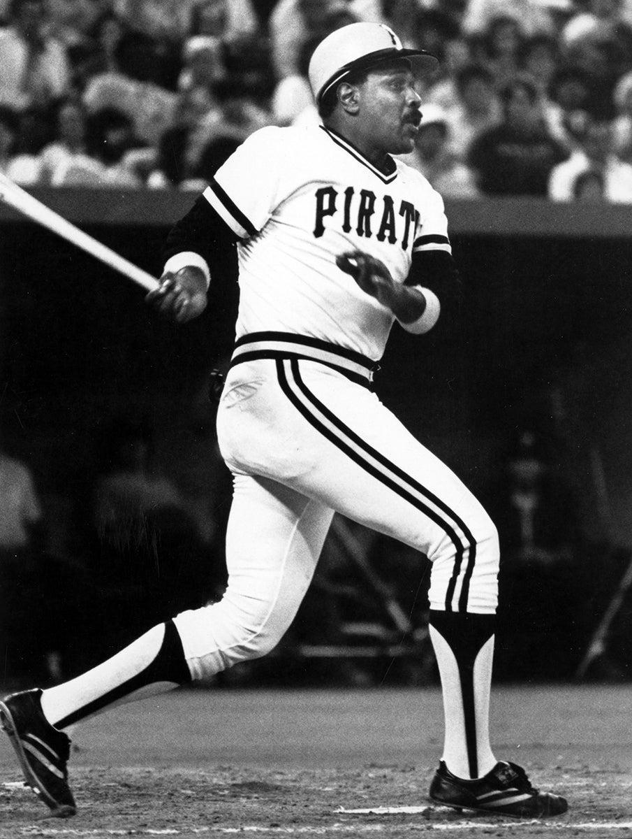 Willie Stargell swinging