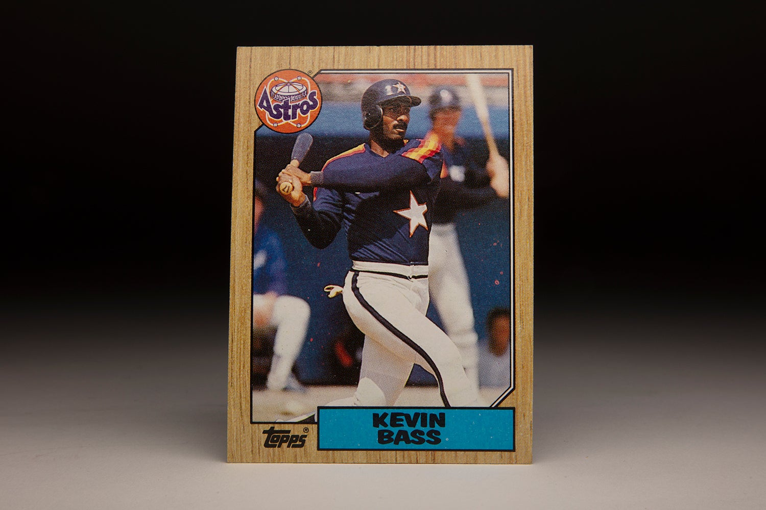 Front of 1987 Topps Kevin Bass card